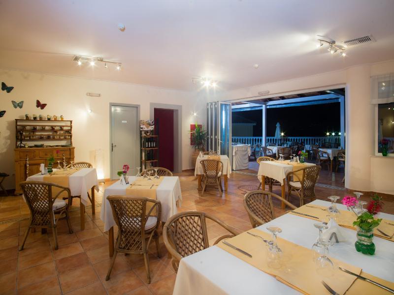 Ecoresort Zefyros Hotel Agios Kirikos (Zakynthos)