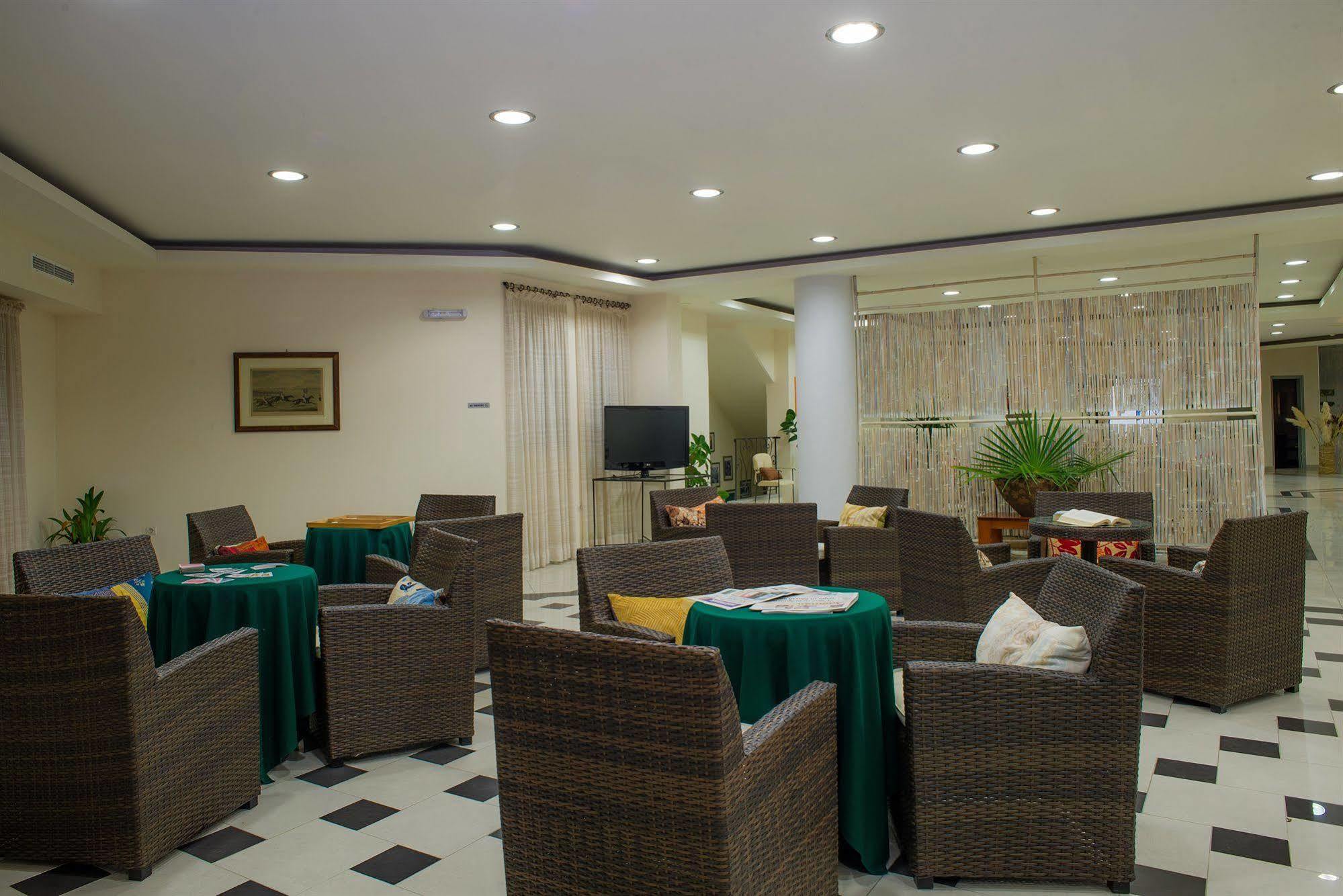 Hotel Ecoresort Zefyros Agios Kirikos (Zakynthos)